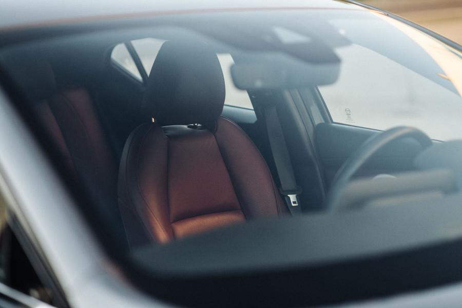 Детали экстерьера Mazda3 Skyactiv-G AWD Hatchback (BP) 2019 года  (NA) (фото 12 из 16)